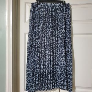 Andrianna Papell Woven Pleated Skirt